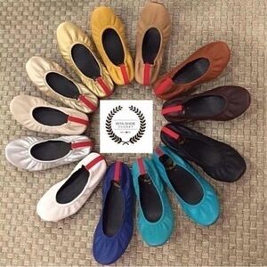 COPY - RITA .. Ballet Flats in navy blue and Red , super comfortableI size 10